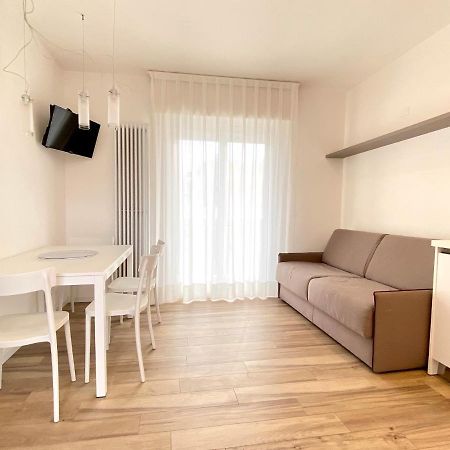 Appartamenti Cristina Carraro Immobiliare - Family Apartments Lido di Jesolo Dış mekan fotoğraf