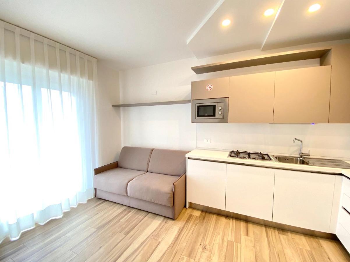 Appartamenti Cristina Carraro Immobiliare - Family Apartments Lido di Jesolo Dış mekan fotoğraf