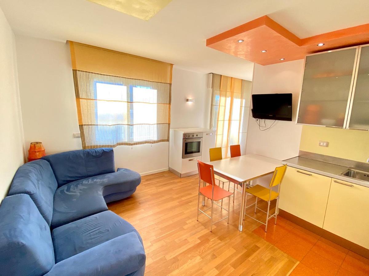 Appartamenti Cristina Carraro Immobiliare - Family Apartments Lido di Jesolo Dış mekan fotoğraf
