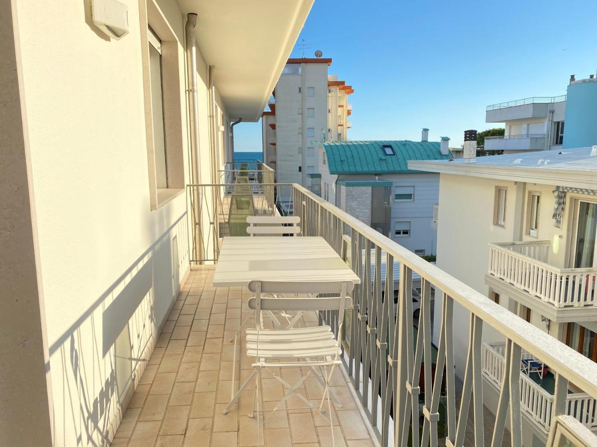 Appartamenti Cristina Carraro Immobiliare - Family Apartments Lido di Jesolo Dış mekan fotoğraf