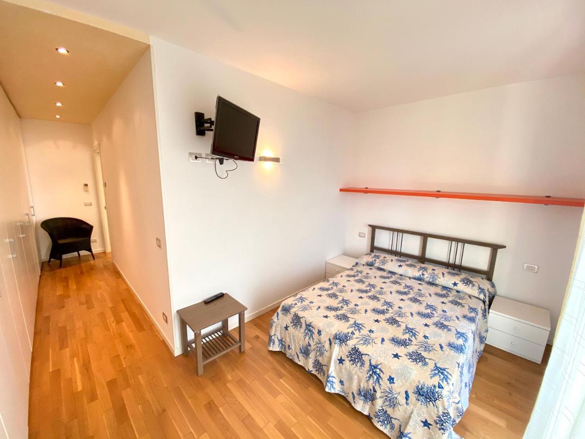 Appartamenti Cristina Carraro Immobiliare - Family Apartments Lido di Jesolo Dış mekan fotoğraf